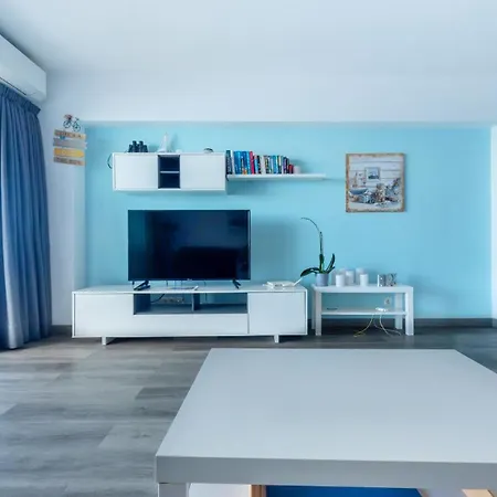 Malibu Dreams 2 Bedroom Apartment Benalmadena